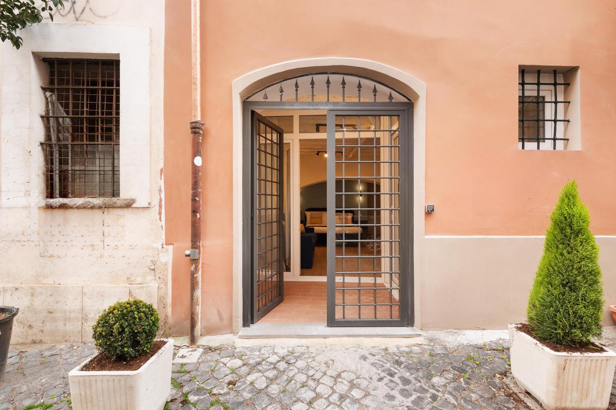 Leopardo Boutique Apartment In Trastevere Roma Eksteriør bilde